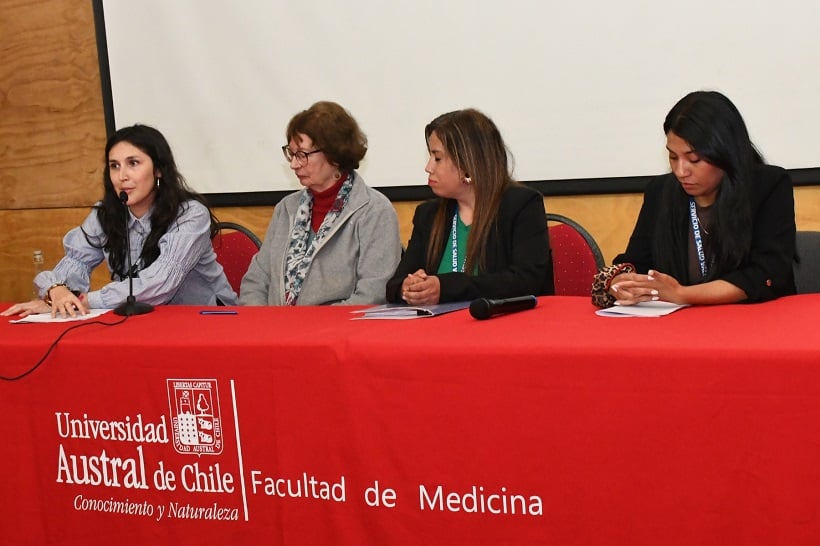 UACh abrió espacio de diálogo y actualización en Derechos Humanos y Salud
