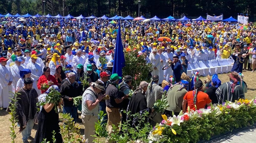 Celebración de los 100 años de la Diócesis San José reunió a 9 mil personas en la Isla Cautín