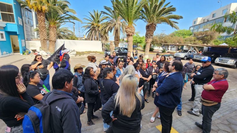 Residentes de condominio de Alto Hospicio protestan por retrasos en el pago de subsidio de arriendo
