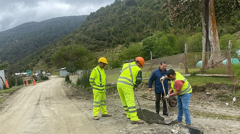 Fresia comenzó asfaltado de dos importantes rutas con millonaria inversión