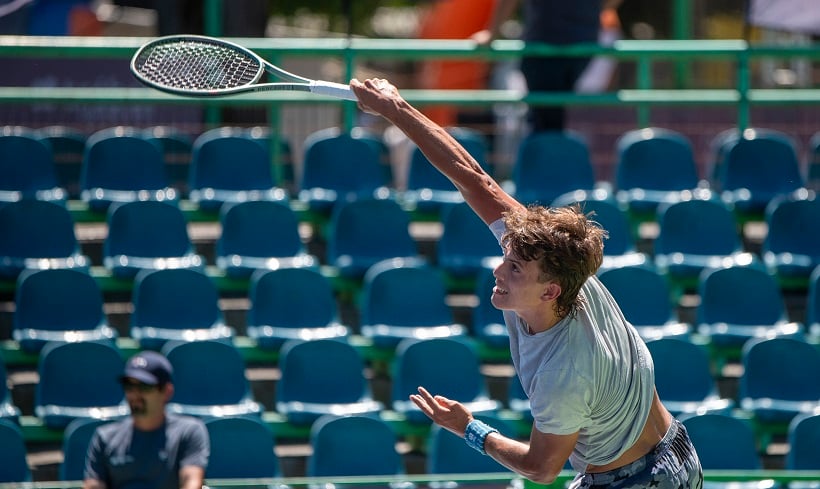 Carlos María Zárate da la sorpresa y derrota al tercer sembrado en inicio del Challenger de Temuco