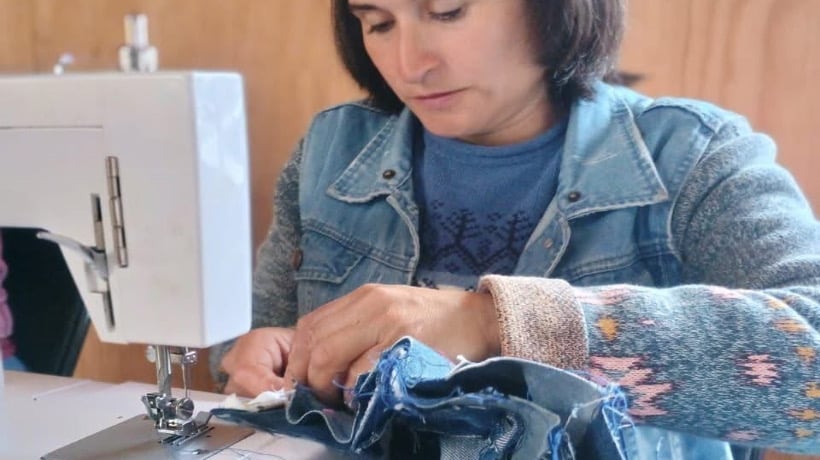 Doce mujeres de Dalcahue participaron en curso de costura