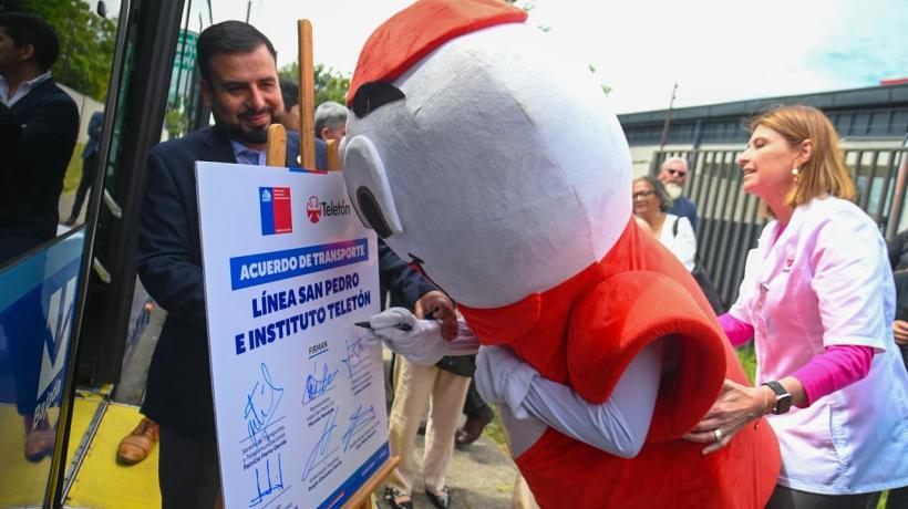 Ponen en marcha servicio especial y gratuito de transporte público beneficiará a pacientes de Teletón en San Pedro de la Paz