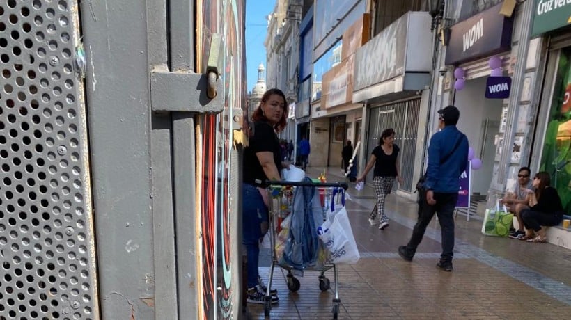 Seremi da 48 horas al municipio para limpiar el centro de Antofagasta: Los ofició por falta de aseo