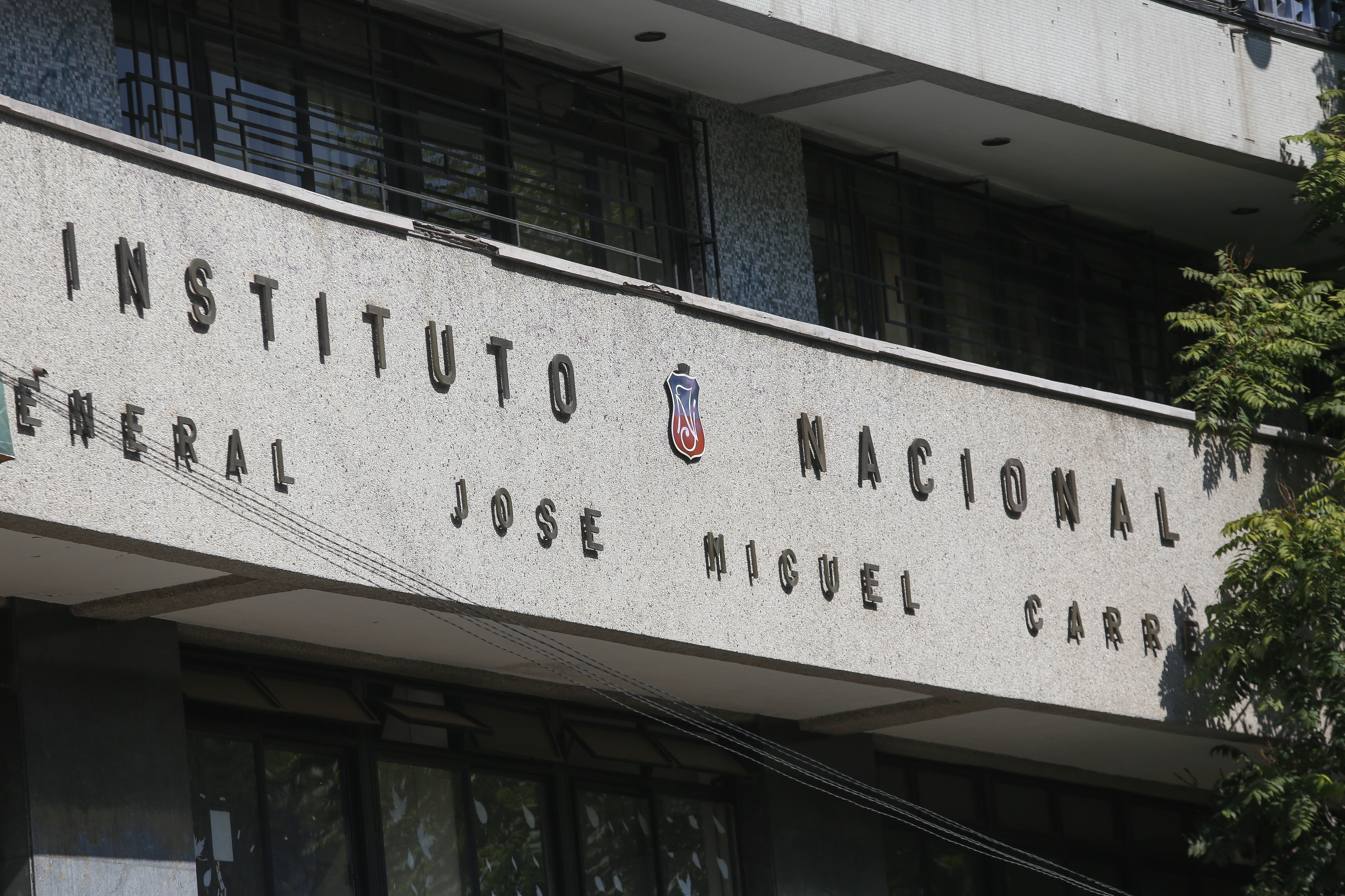 Tras ataque a profesoras en el Instituto Nacional: Diputados exigen que se tomen &quot;las sanciones más drásticas&quot;
