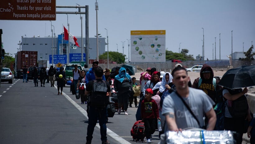 Crisis en la frontera: Gobierno envía a dos subsecretarios a Arica para analizar medidas en terreno