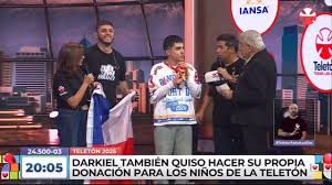&quot;Por el cariño&quot;: Darkiel se lució en el escenario del Teatro Teletón y realizó importante aporte monetario