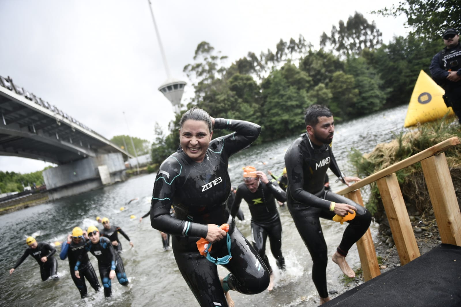 Alcaldesa Carla Amtmann compitió en el Ironman 70.3 Valdivia