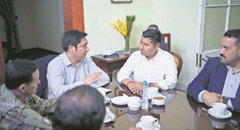 Horas clave entre Chile y Perú para abordar tema migratorio en frontera por Arica