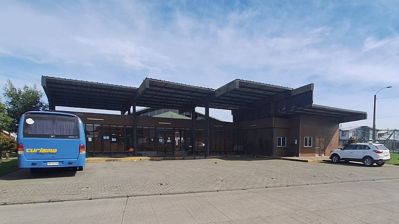 Serviu entregó en comodato el terreno del terminal de buses de Carelmapu