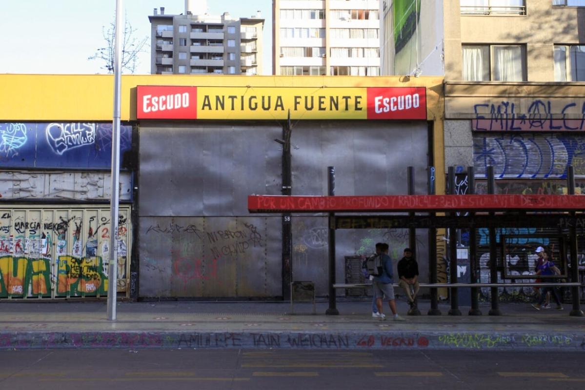 Estado deberá pagar casi 500 millones a dueños de la ex Fuente Alemana por &quot;falta de servicio&quot; tras Estallido Social