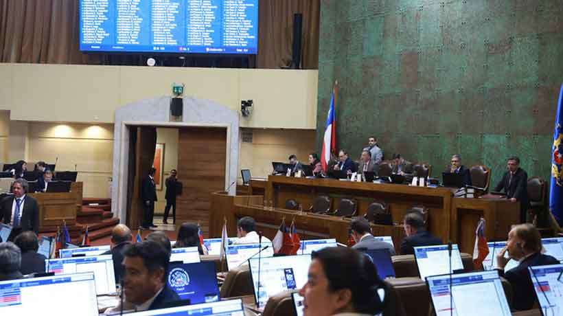 Congreso despacha a ley proyecto que restablece el feriado bancario del 31 de diciembre