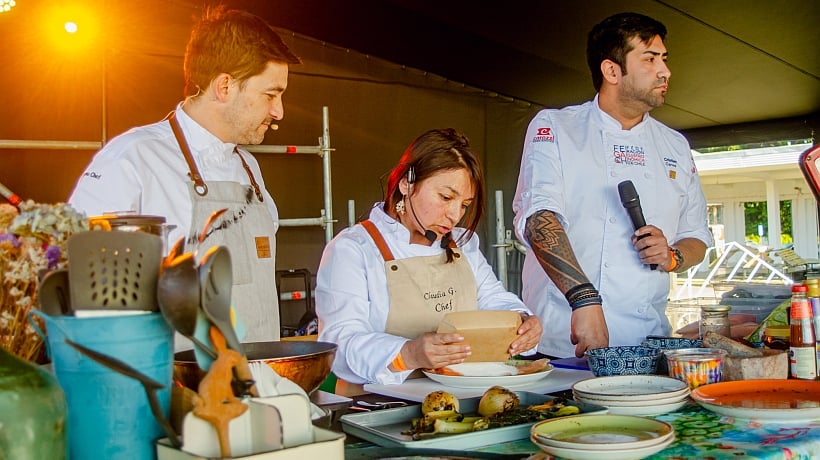 Festín del Sánguche reunió a más de 5 mil personas en Puerto Varas