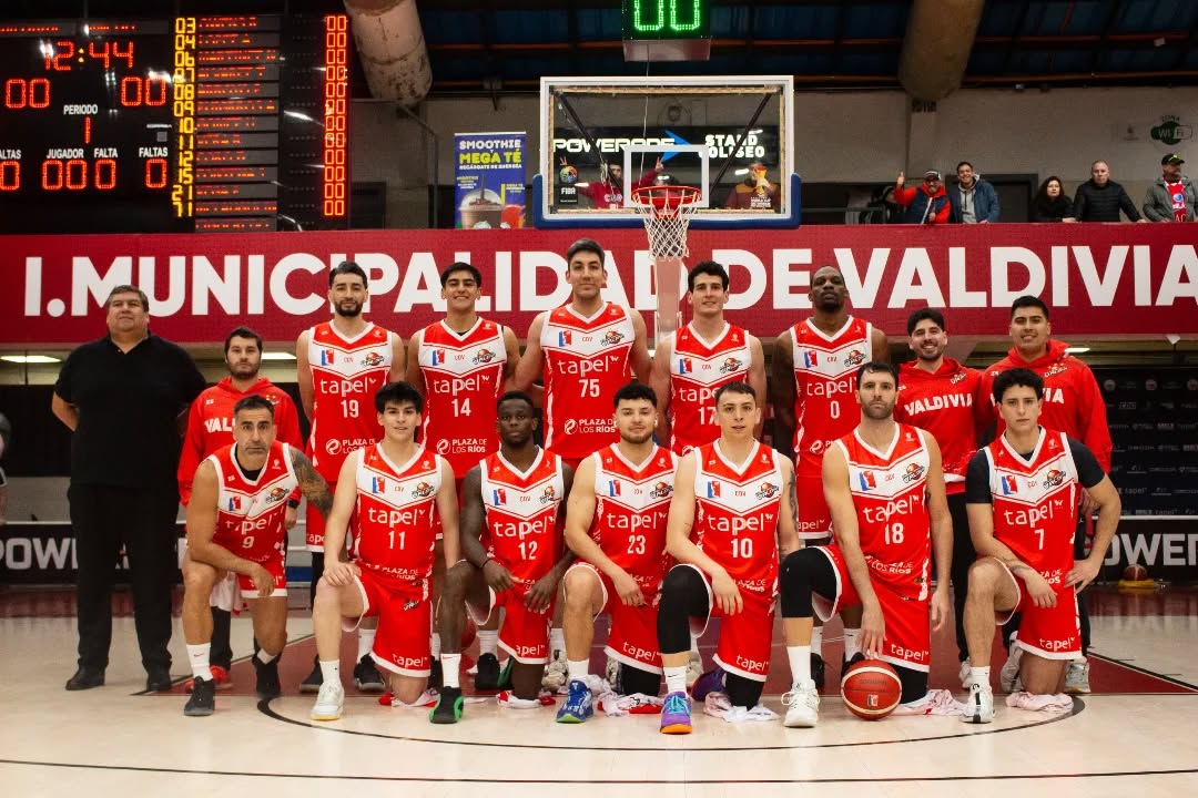 El CDV y Español juegan hoy la primera final del Sur en el Transición