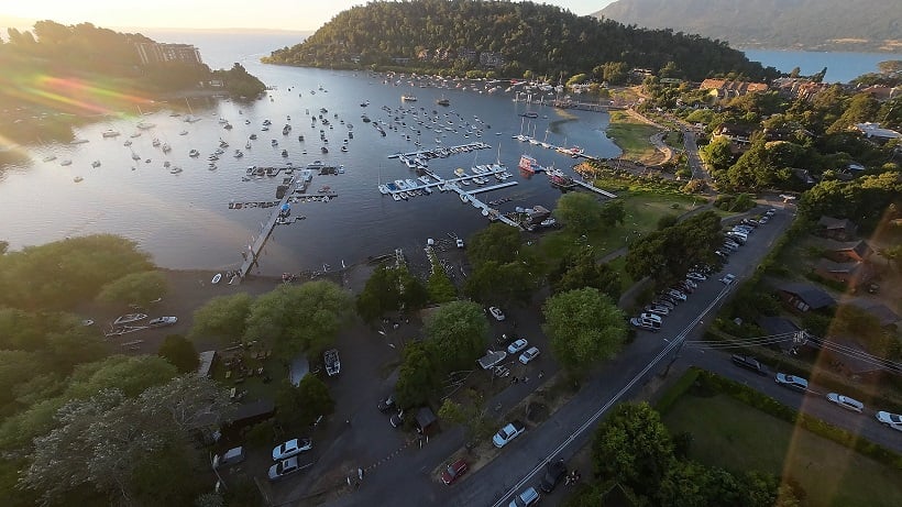 Pucón da la bienvenida oficial al verano 2025–2026 con atractiva celebración en Playa Grande
