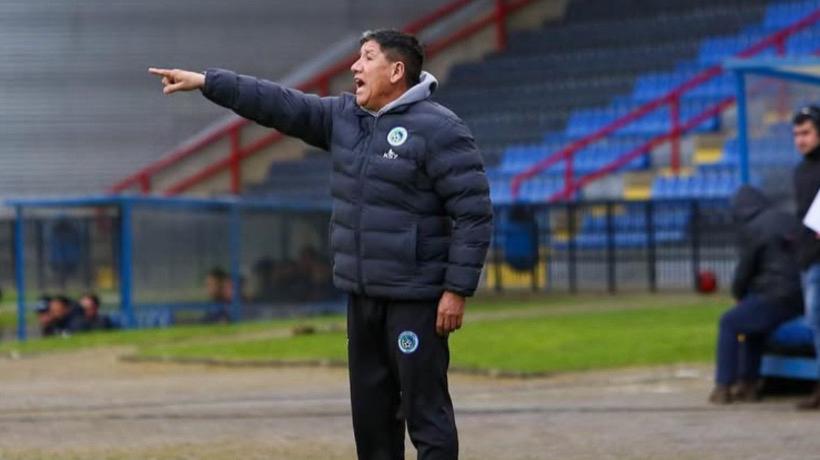 Deportes Puerto Montt puso fin a su vínculo con Jaime Vera tras el ascenso a Primera B