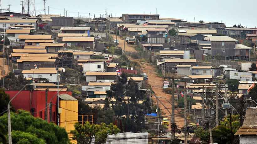 Comités de vivienda dicen que expropiación de San Antonio incita nuevas tomas de terreno