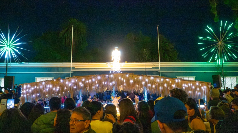 [FOTOS] Más de 2 mil personas se juntaron en la Plaza Irarrázabal para encender la Navidad en Quilpué