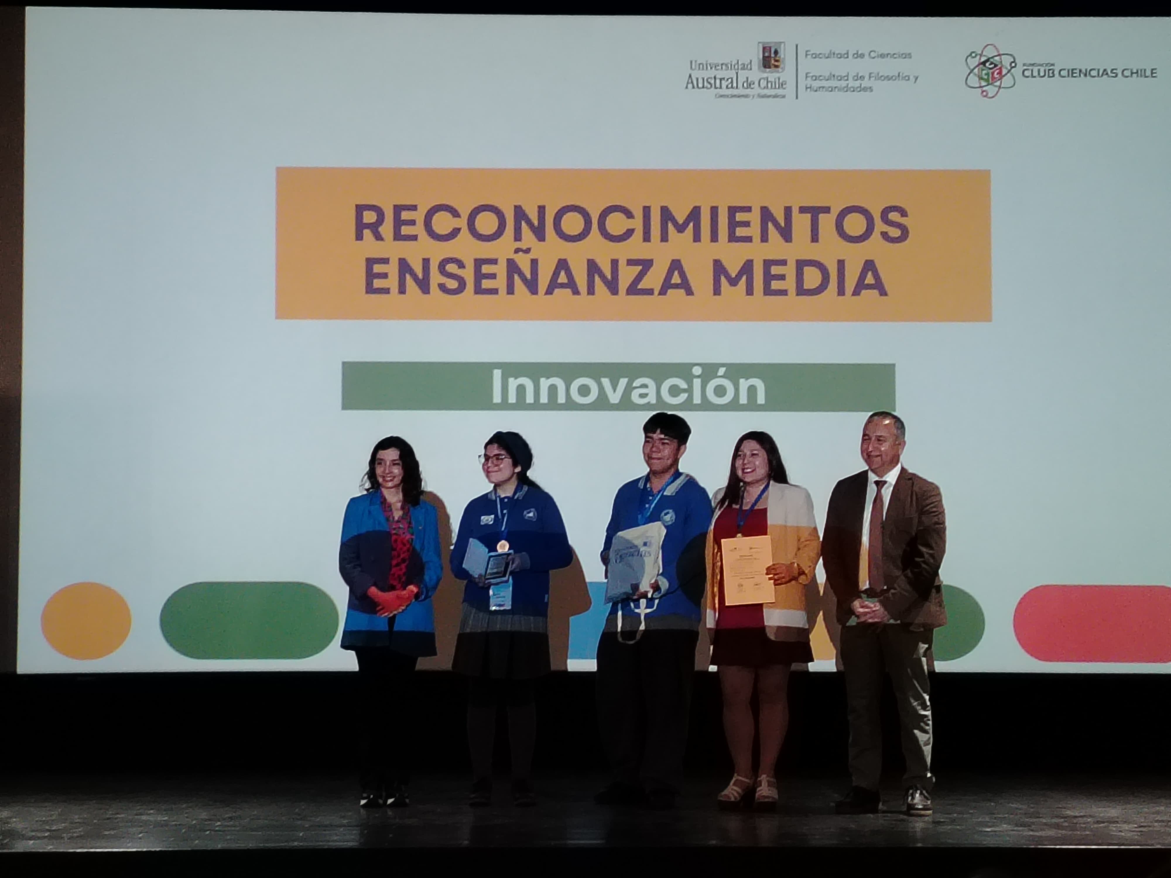 Estudiantes del Colegio Los Conquistadores de Valdivia, destacan en Valdiciencias 2025 y Expo Nacional Ciencias Chile