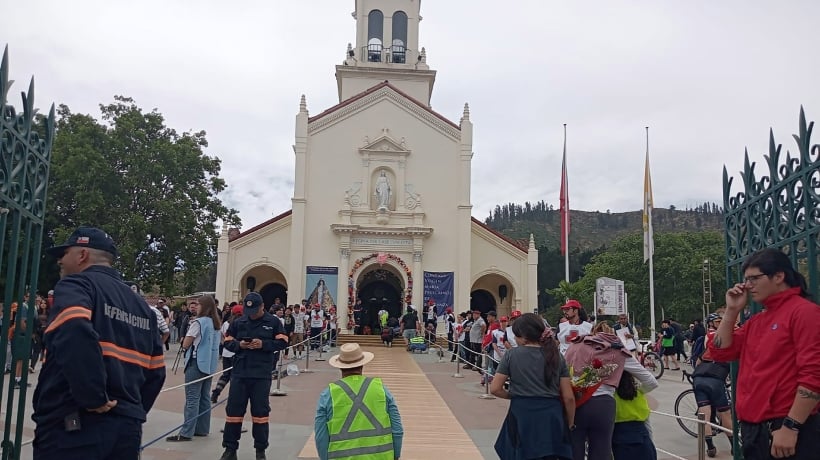 [FOTOS] Primeros peregrinos ya llegaron a Lo Vásquez: autoridades llaman a respetar horarios y extremar precauciones