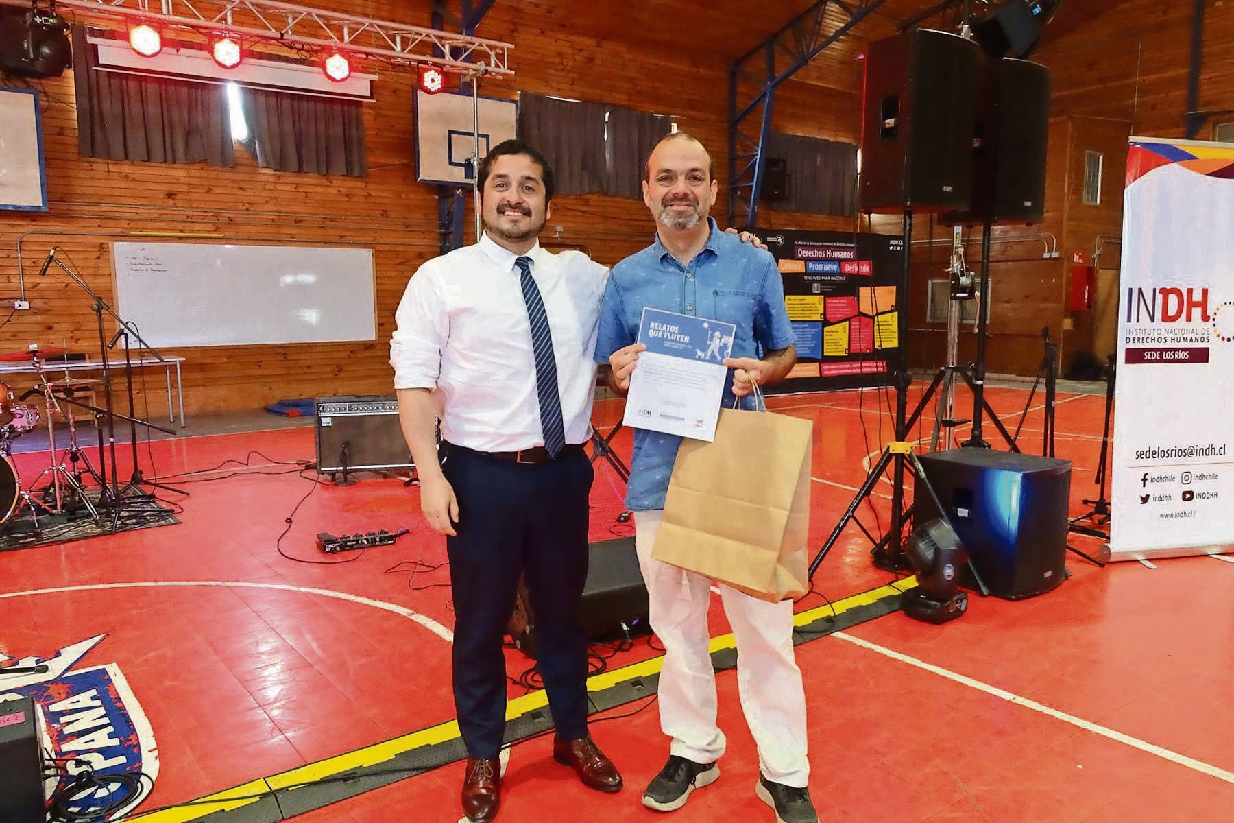 Valdivia: El premiado desahogo literario de César Altermatt sobre el cambio climático