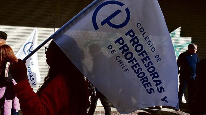 Suprema conforma descuentos a profes por paralización de junio