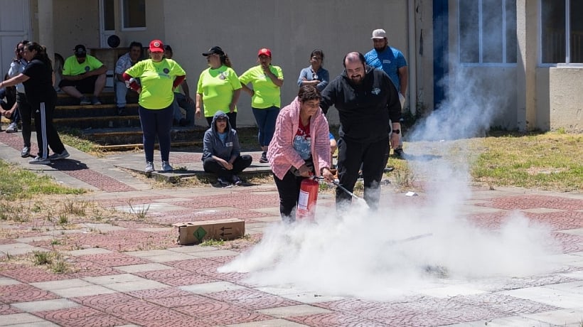 Fortalecen respuesta comunitaria ante emergencias en Ribera Norte de Maullín