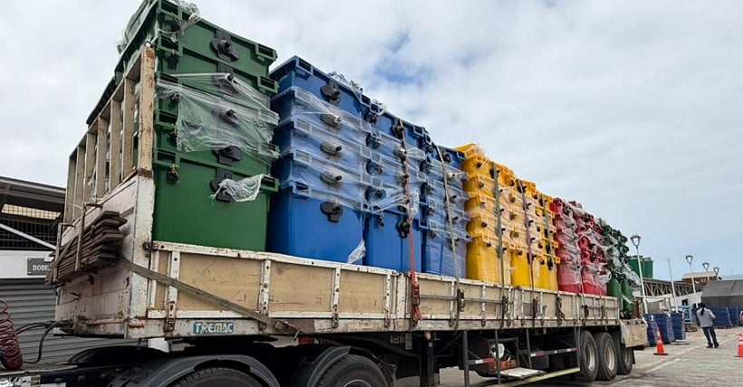 Temporada estival: 120 nuevos basureros instaló municipio en balnearios de Antofagasta