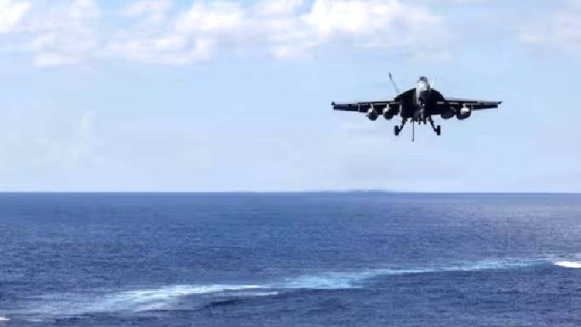 Cazas F-18 de EE.UU. se internan durante 40 minutos en espacio aéreo venezolano en el Caribe