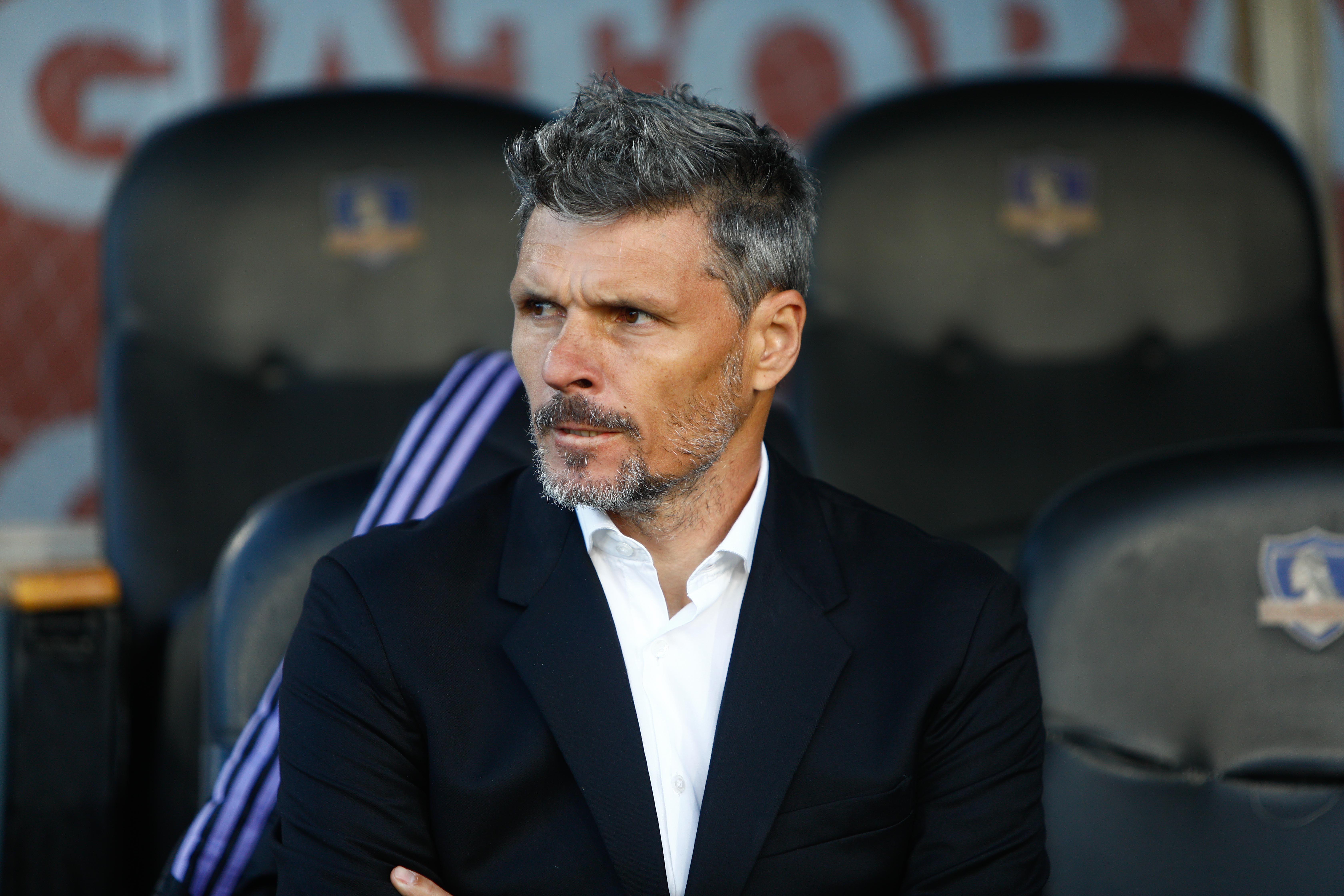 Por votación unánime: Fernando Ortiz seguirá siendo el director técnico de Colo Colo