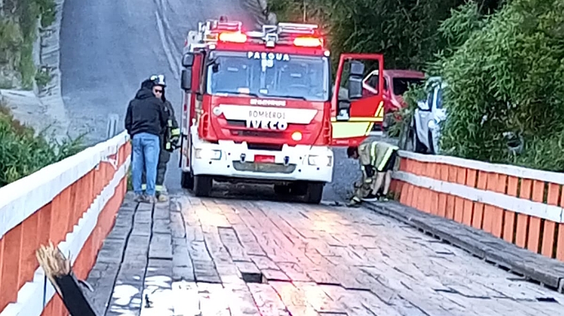 Vialidad suspendió tránsito de camiones en puente Aucha de Calbuco