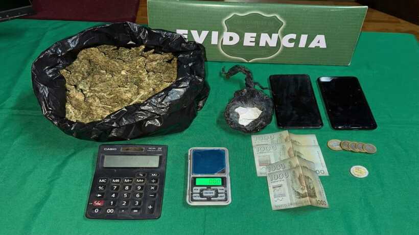 Detienen a tres personas en control policial por trasladar drogas al interior de vehículo en Collipulli