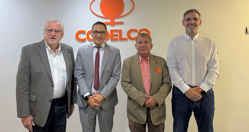 Máximo Pacheco sostuvo encuentro con directorio de Cobreloa para conocer su plan 2026