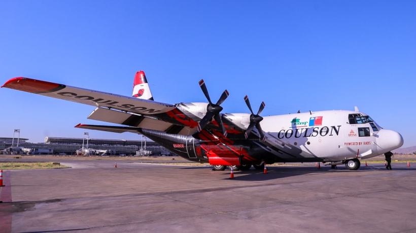 Avión Hércules C-130 se integra al combate de incendios forestales en el Biobío