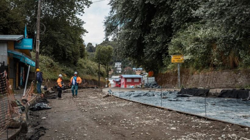 Pavimentación de calle Ecuador ya alcanza un 25% de avance tras reanudación de obras