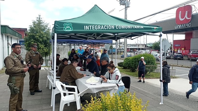 Carabineros de Los Lagos comenzó este sábado a recibir excusas para no votar