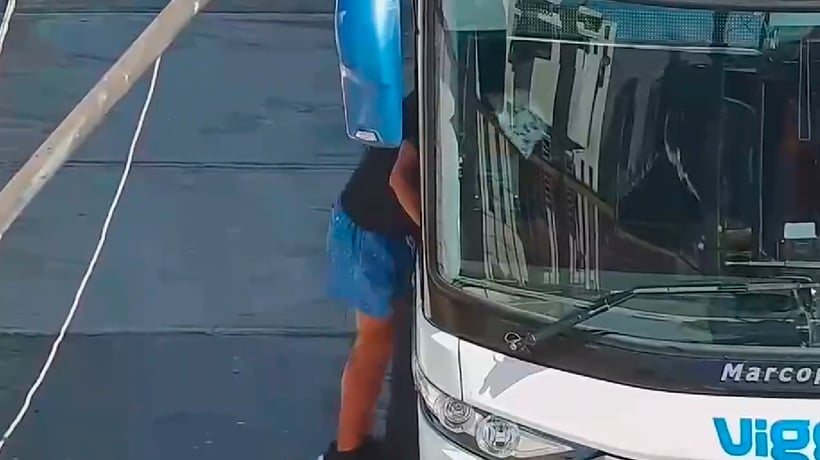 [VIDEO] Carabineros detuvo a sujeto que ingresó a un bus a robar en Iquique