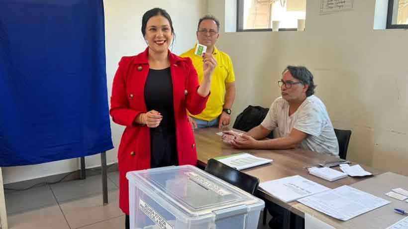 Karol Cariola por segunda vuelta: “Hoy la contienda es entre el futuro y la posibilidad concreta de retroceder”