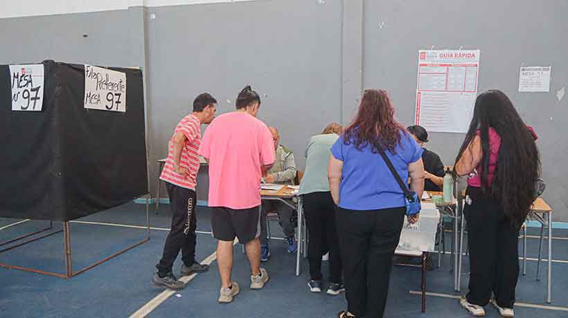 Aviso de artefacto explosivo genera alerta durante cierre de mesas en local de votación de Nogales