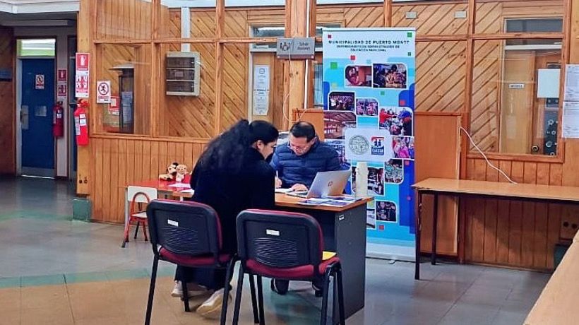 Alerce habilitó módulo para matricular a estudiantes tras incendio del Colegio Bicentenario