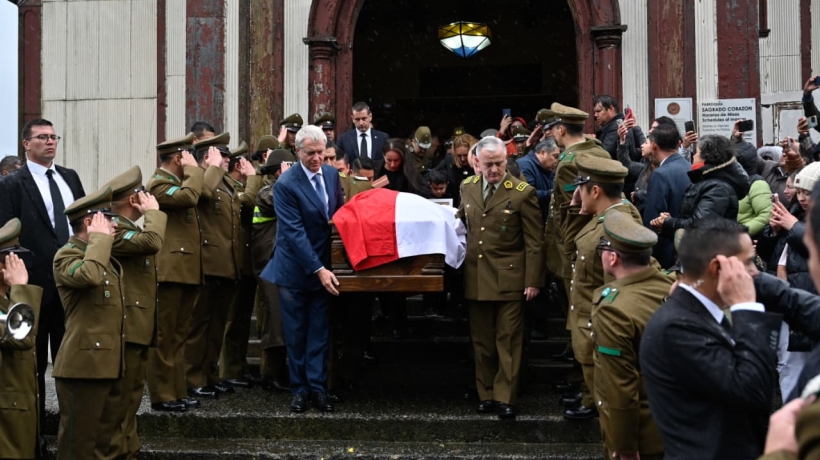 Ascenso póstumo otorgaron al carabinero asesinado en Puerto Varas y comisaría llevará su nombre