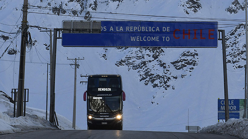 Cierran paso Los Libertadores por “inestabilidades climáticas” en alta cordillera
