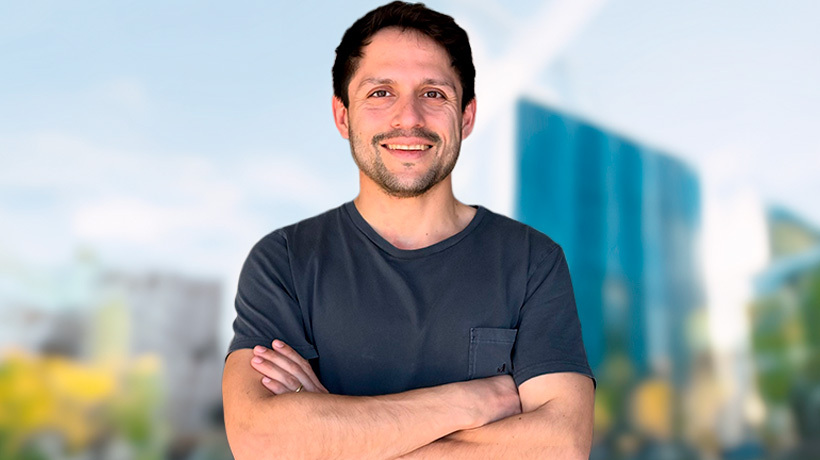 Víctor Yáñez, asistente social y doctor en Trabajo Social: “Estamos frente a una crisis de incivilidad social que ha ido normalizando la violencia”