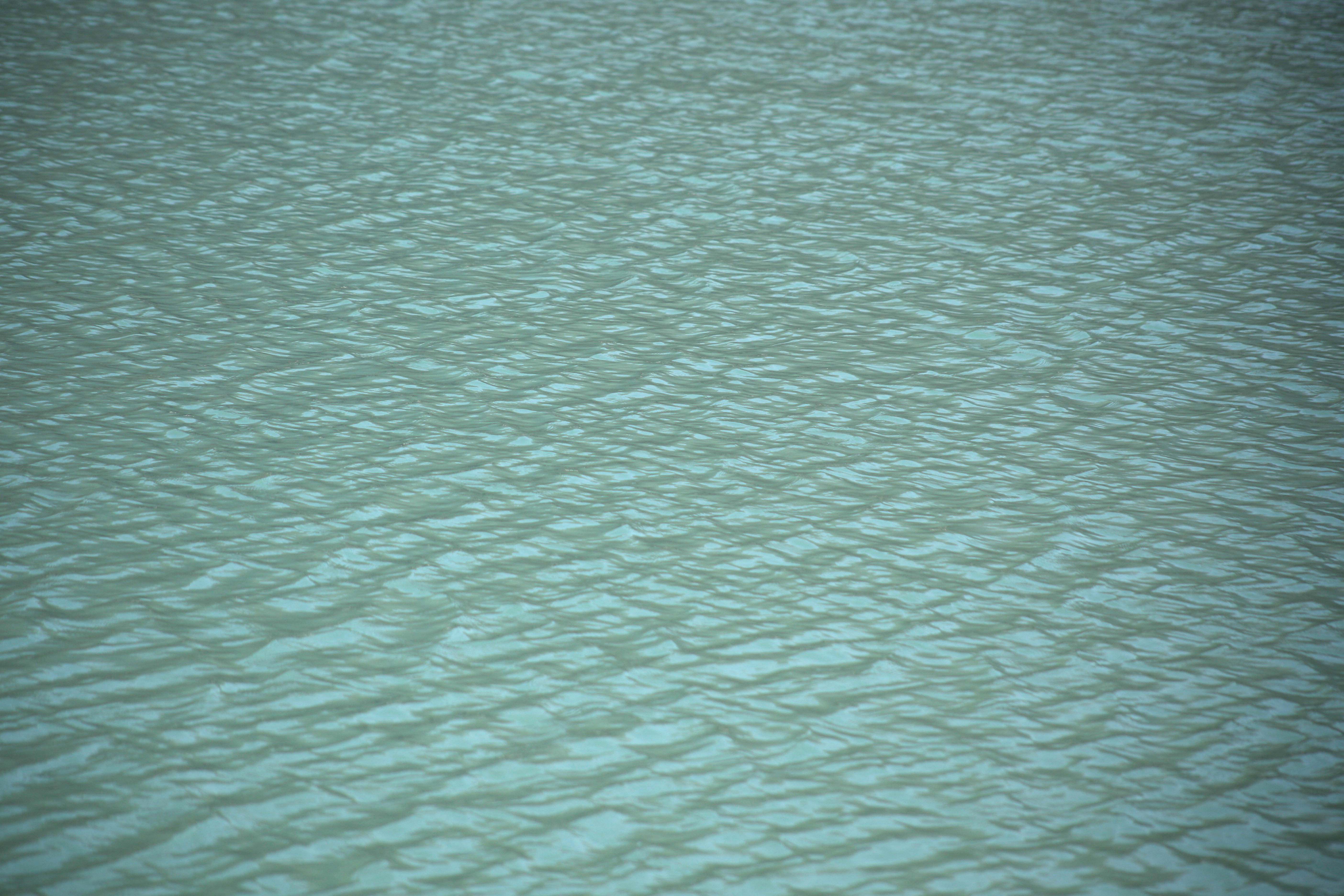 Por hallazgo de cuerpo: Aguas Andinas informa que tranque de Lo Barnechea no es fuente de agua potable