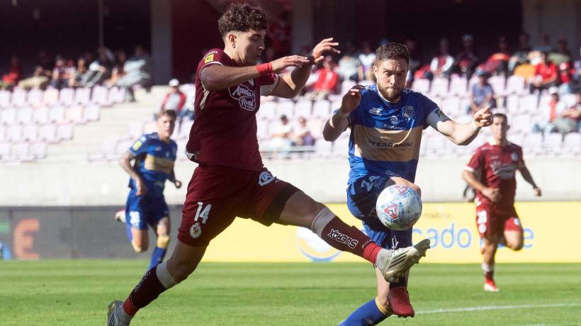 Con un tiro libre de otra época Everton perdió en el norte y no pudo avanzar más en la tabla