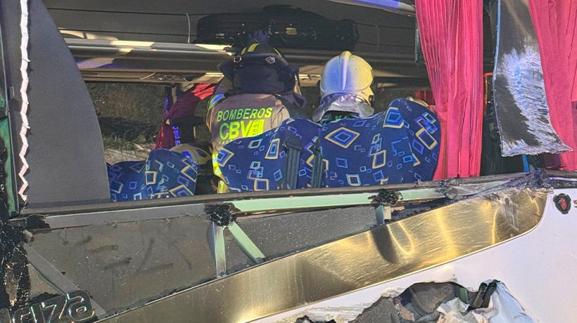 Bus que trasladaba a la Orquesta de Cámara de Chile desbarrancó en Valparaíso y dejó decenas de heridos: 1 persona falleció