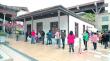 Arica: Largas filas en puntos de vacunación covid ante bloqueo de pase de movilidad