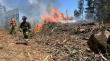 Brigadista de Conaf y Bomberos trabajan en incendio forestal en Placilla: ruta 68 está parcialmente cortada