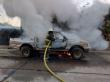 Una camioneta se incendió en plena vía pública en Lago Ranco
