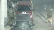 [VIDEO] Detienen a tres sujetos que se encontraban robando un automóvil en Iquique
